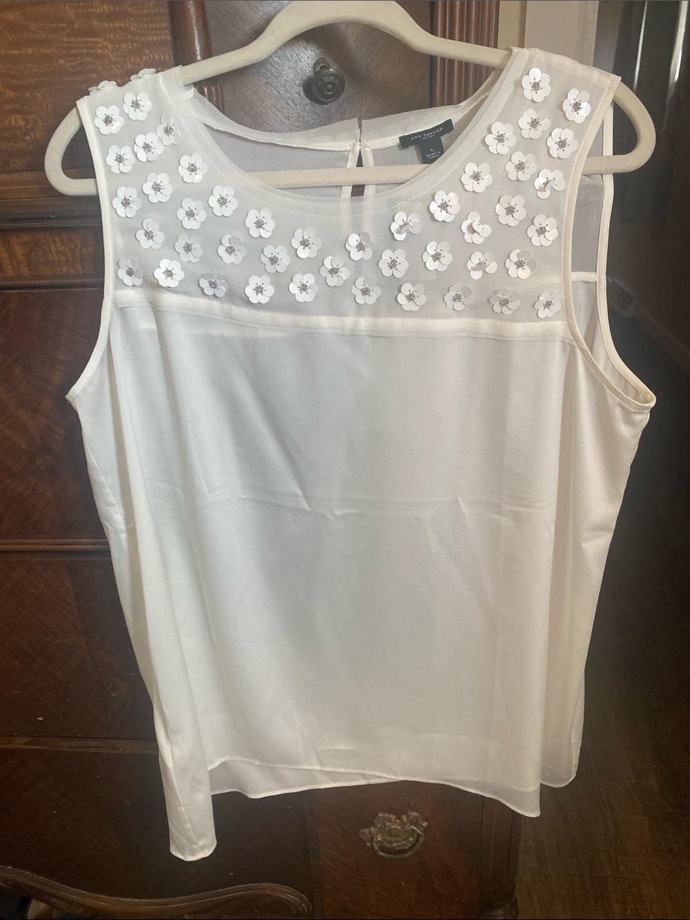 Sleeveless Floral Applique Sheer Yoke Top - White